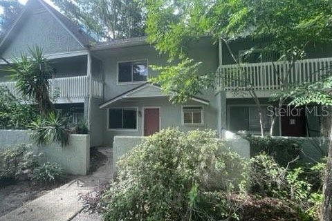 Townhouse in Gainesville, Florida 3 bedrooms, 136.19 sq.m. № 2230373 - photo 2