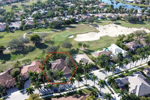 House in Weston, Florida 5 bedrooms, 286.51 sq.m. № 1811290 - photo 4