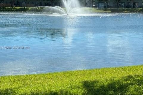 Снять в аренду кондоминиум в Хомстед, Флорида 3 спальни, 109.81м2, № 1982367 - фото 11