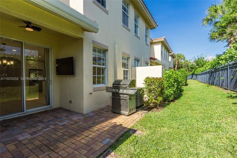 Купить кондоминиум в Делрей-Бич, Флорида 3 спальни, 155.52м2, № 1983727 - фото 16