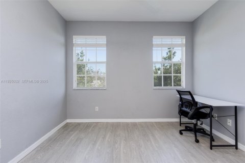 Купить кондоминиум в Делрей-Бич, Флорида 3 спальни, 155.52м2, № 1983727 - фото 24