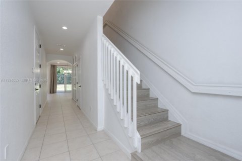 Купить кондоминиум в Делрей-Бич, Флорида 3 спальни, 155.52м2, № 1983727 - фото 3