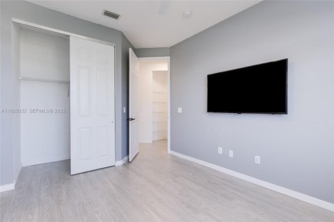 Купить кондоминиум в Делрей-Бич, Флорида 3 спальни, 155.52м2, № 1983727 - фото 22