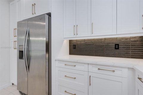 Купить кондоминиум в Делрей-Бич, Флорида 3 спальни, 155.52м2, № 1983727 - фото 7