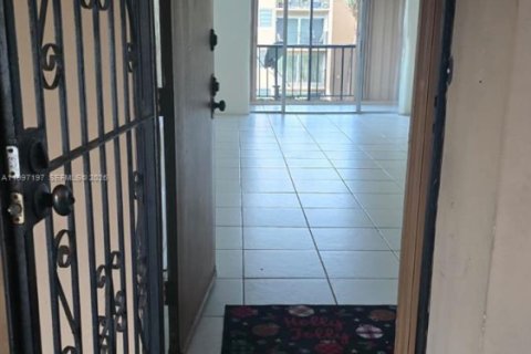 Condo à Miami, Floride, 1 chambre  № 2060850