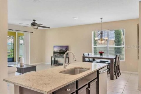 Villa ou maison à louer à Ocoee, Floride: 4 chambres, 310.29 m2 № 1872907 - photo 10