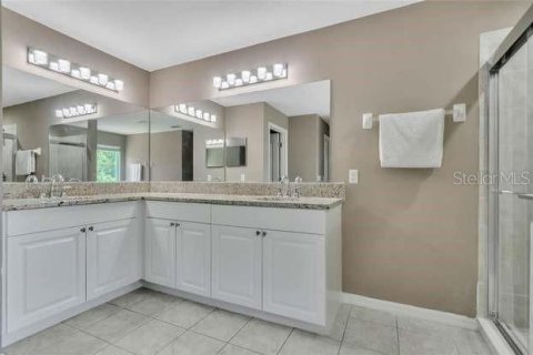 Villa ou maison à louer à Ocoee, Floride: 4 chambres, 310.29 m2 № 1872907 - photo 22