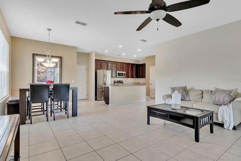 Villa ou maison à louer à Ocoee, Floride: 4 chambres, 310.29 m2 № 1872907 - photo 12