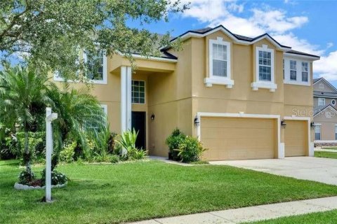 Villa ou maison à louer à Ocoee, Floride: 4 chambres, 310.29 m2 № 1872907 - photo 2