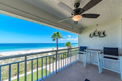 Condominio en alquiler en Belleair Beach, Florida, 2 dormitorios, 129.13 m2 № 928477 - foto 8