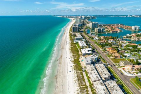 Condominio en alquiler en Belleair Beach, Florida, 2 dormitorios, 129.13 m2 № 928477 - foto 3