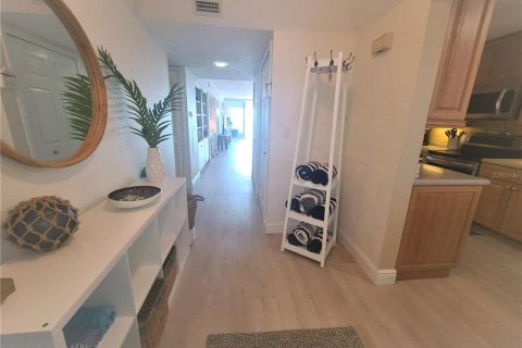 Condominio en alquiler en Belleair Beach, Florida, 2 dormitorios, 129.13 m2 № 928477 - foto 30