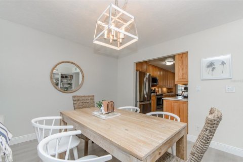 Condominio en alquiler en Belleair Beach, Florida, 2 dormitorios, 129.13 m2 № 928477 - foto 17
