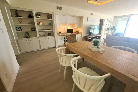 Condominio en alquiler en Belleair Beach, Florida, 2 dormitorios, 129.13 m2 № 928477 - foto 29