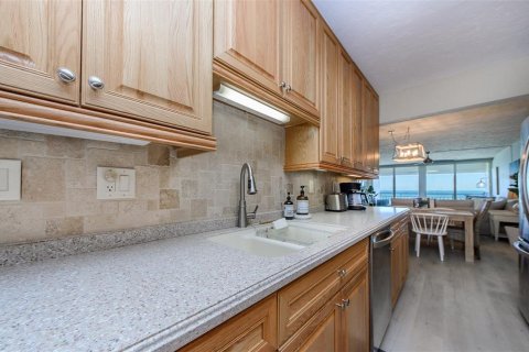 Condominio en alquiler en Belleair Beach, Florida, 2 dormitorios, 129.13 m2 № 928477 - foto 15