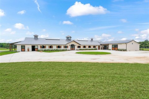 House in Ocala, Florida 2 bedrooms, 125.23 sq.m. № 1754573