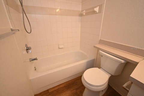 Condominio en alquiler en Zephyrhills, Florida, 2 dormitorios, 106.74 m2 № 1886817 - foto 19