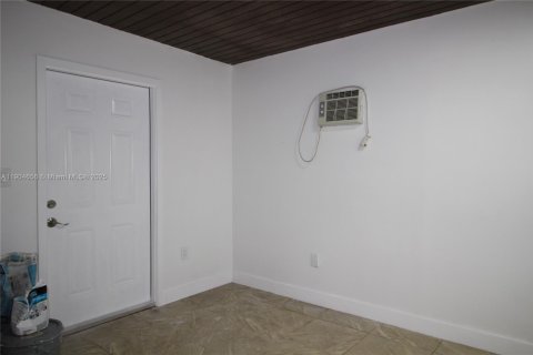 Villa ou maison à louer à Homestead, Floride: 3 chambres, 121.61 m2 № 1955932 - photo 22