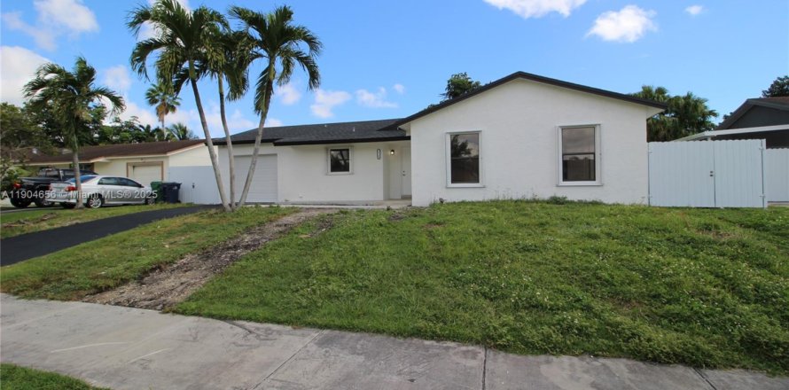 Villa ou maison à Homestead, Floride 3 chambres, 121.61 m2 № 1955932