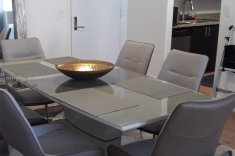 Снять в аренду кондоминиум в Авентура, Флорида 2 спальни, 98.94м2, № 1992447 - фото 6