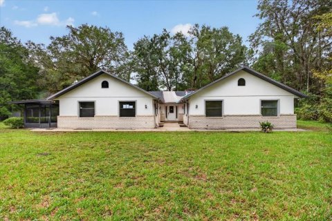 Villa ou maison à Alachua, Floride 4 chambres, 243.68 m2 № 2414950