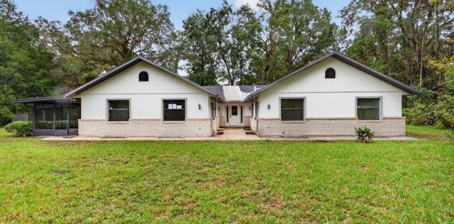Villa ou maison à Alachua, Floride 4 chambres, 243.68 m2 № 2414950