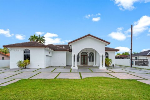 Casa en venta en Miami, Florida, 5 dormitorios, 276.66 m2 № 2076325 - foto 3