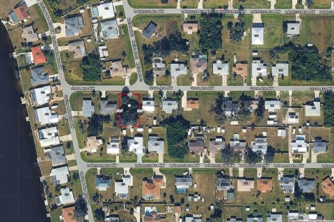 Land in Port Charlotte, Florida № 2379434