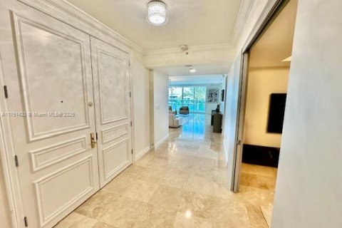 Condominio en venta en Aventura, Florida, 3 dormitorios, 303.23 m2 № 1868343 - foto 13