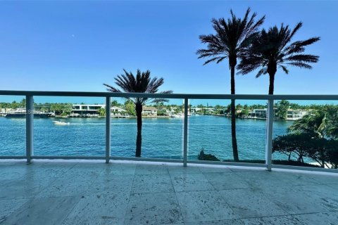 Condominio en venta en Aventura, Florida, 3 dormitorios, 303.23 m2 № 1868343 - foto 1