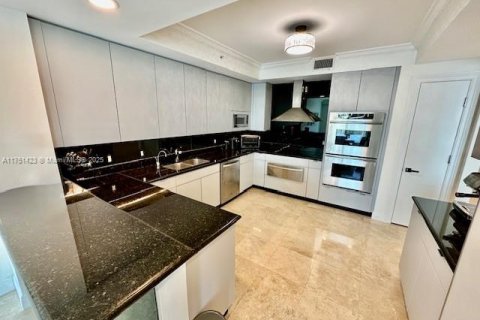 Condominio en venta en Aventura, Florida, 3 dormitorios, 303.23 m2 № 1868343 - foto 14