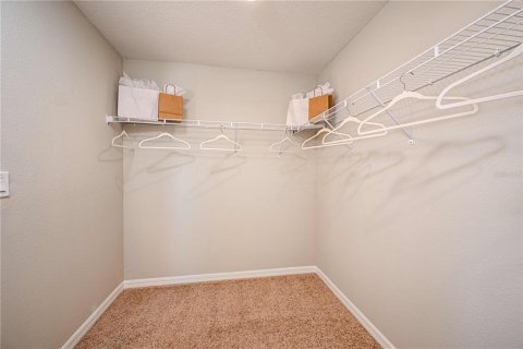 House in Haines City, Florida 4 bedrooms, 171.87 sq.m. № 1906281 - photo 15
