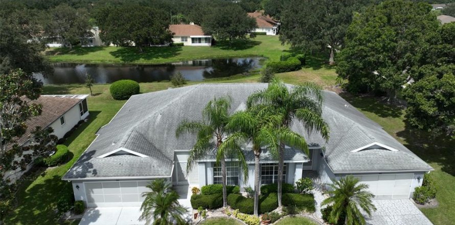 Condominio en Sun City Center, Florida, 2 dormitorios № 1362154