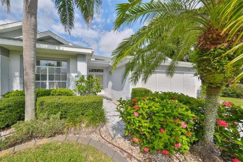 Condominio en venta en Sun City Center, Florida, 2 dormitorios, 169.55 m2 № 1362154 - foto 3