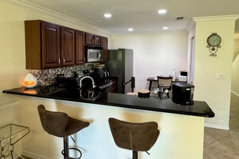 Touwnhouse à vendre à Port St. Lucie, Floride: 2 chambres, 121.05 m2 № 2172910 - photo 9