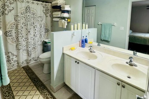 Touwnhouse à vendre à Port St. Lucie, Floride: 2 chambres, 121.05 m2 № 2172910 - photo 12