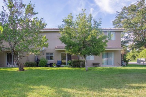 Townhouse in Port St. Lucie, Florida 2 bedrooms, 121.05 sq.m. № 2172910 - photo 18