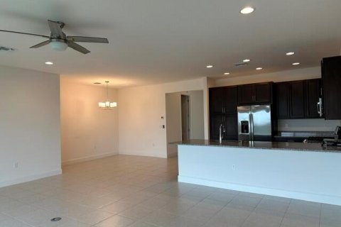Villa ou maison à vendre à Port St. Lucie, Floride: 3 chambres, 162.76 m2 № 2189540 - photo 7