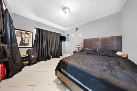 Купить виллу или дом в Майами, Флорида 3 спальни, 116.69м2, № 2079631 - фото 18