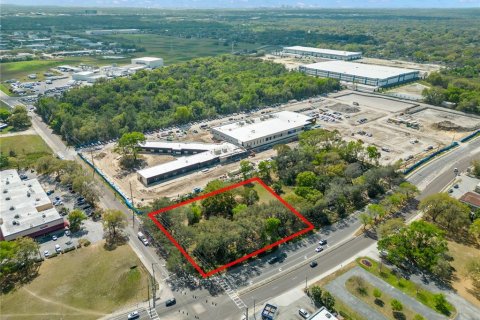 Propiedad comercial en venta en Tampa, Florida, 133.78 m2 № 1722491 - foto 1