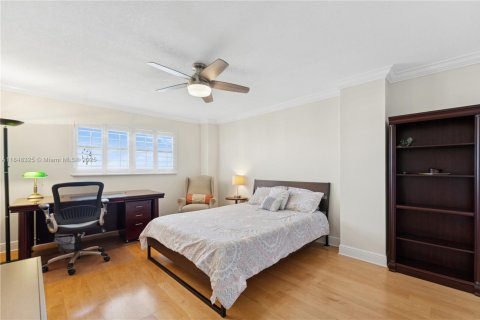 Condo in Hillsboro Beach, Florida, 2 bedrooms  № 1857159 - photo 20
