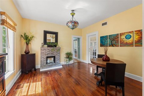Villa ou maison à vendre à Tampa, Floride: 4 chambres, 219.53 m2 № 1690152 - photo 8