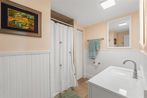 Villa ou maison à vendre à Tampa, Floride: 4 chambres, 219.53 m2 № 1690152 - photo 24