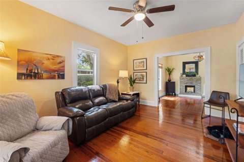 Villa ou maison à vendre à Tampa, Floride: 4 chambres, 219.53 m2 № 1690152 - photo 7