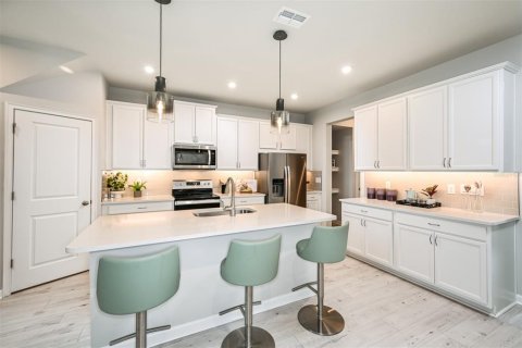 Adosado en venta en Brandon, Florida, 3 dormitorios, 154.87 m2 № 1903561 - foto 4