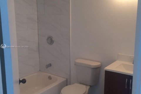 Купить кондоминиум в Дорал, Флорида 1 спальня, 65.96м2, № 1867152 - фото 7