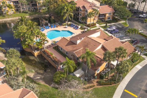 Condo in Coral Springs, Florida, 2 bedrooms  № 1949605 - photo 13