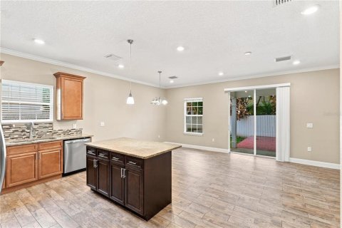 Townhouse in Orlando, Florida 3 bedrooms, 140.93 sq.m. № 2304788 - photo 9