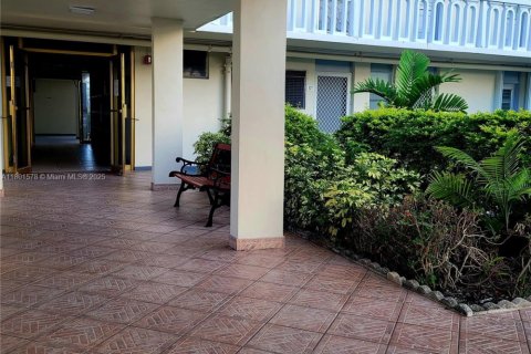 Condominio en venta en Aventura, Florida, 2 dormitorios, 100.61 m2 № 1697629 - foto 23