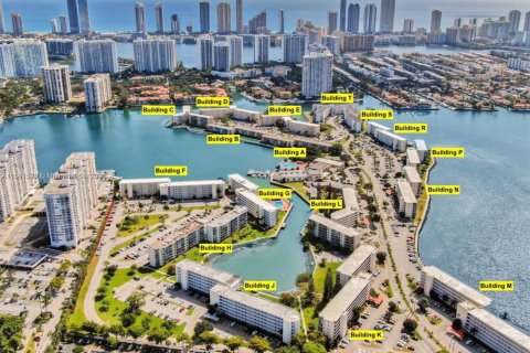 Condominio en venta en Aventura, Florida, 2 dormitorios, 100.61 m2 № 1697629 - foto 13